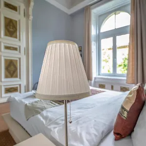 Andrassy Thai 3* בודפשט